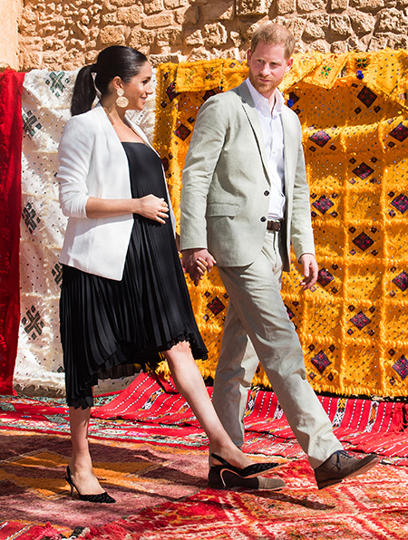 Последний день в Марокко: Меган Маркл и принц Гарри выбрали сувениры на ярмарке ремесел Монархи / Британские монархи