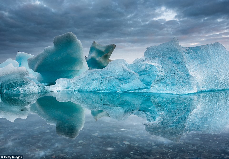 8 невероятных фото самых древних в мире айсбергов айсберги